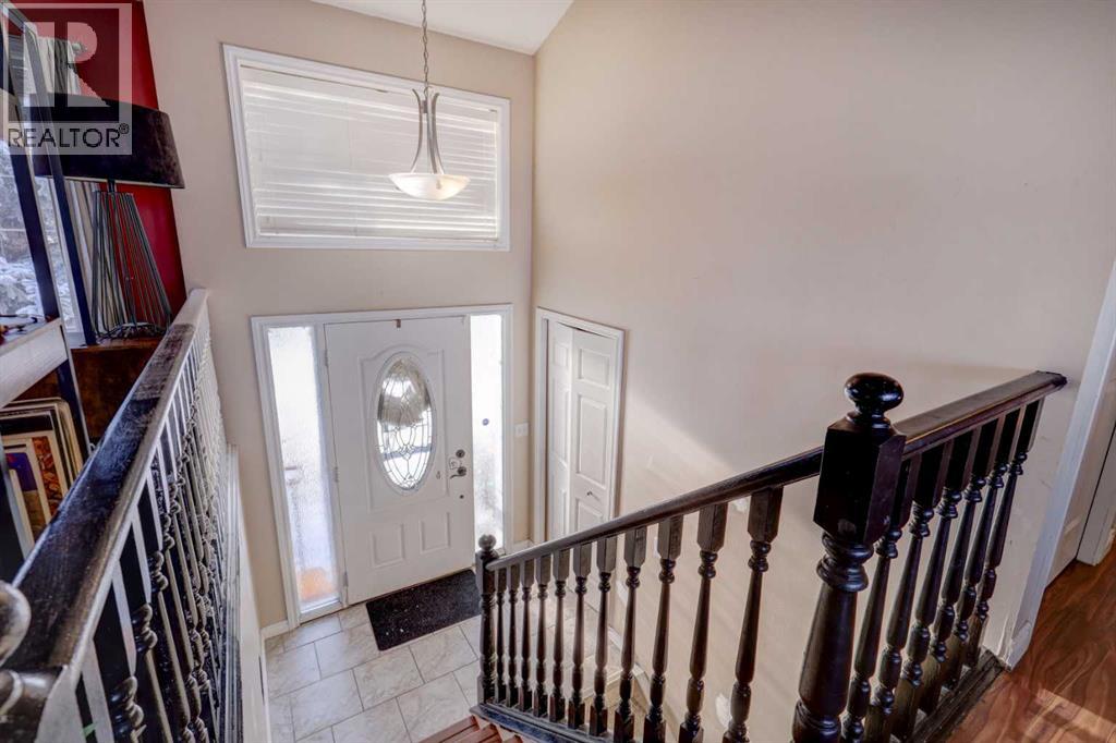 207 Strathaven Bay, Strathmore, Alberta  T1P 1N4 - Photo 2 - A2276840