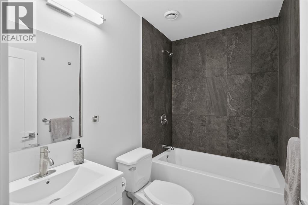 340 Chelsea Passage, Chestermere, Alberta  T1X 2P5 - Photo 33 - A2280732