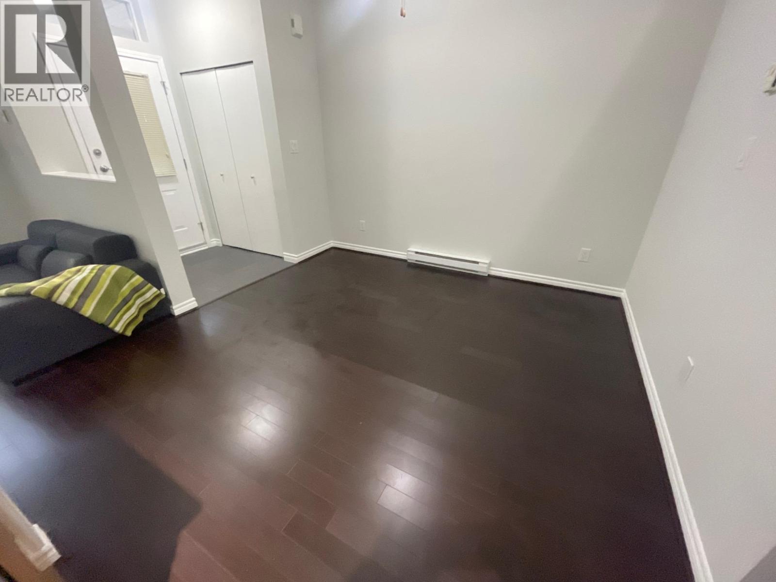 58 6878 Southpoint Drive, Burnaby, British Columbia  V3N 5E4 - Photo 8 - R3081307