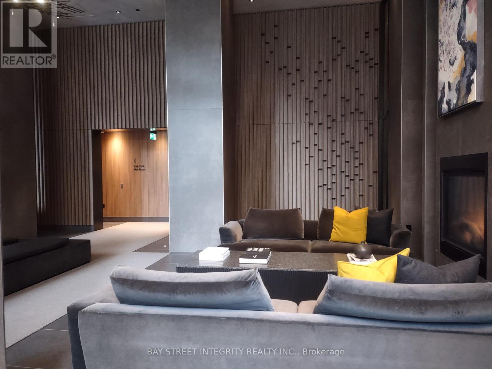 2009 - 55 Charles Street E, Toronto, Ontario  M4Y 1S9 - Photo 4 - C12722666