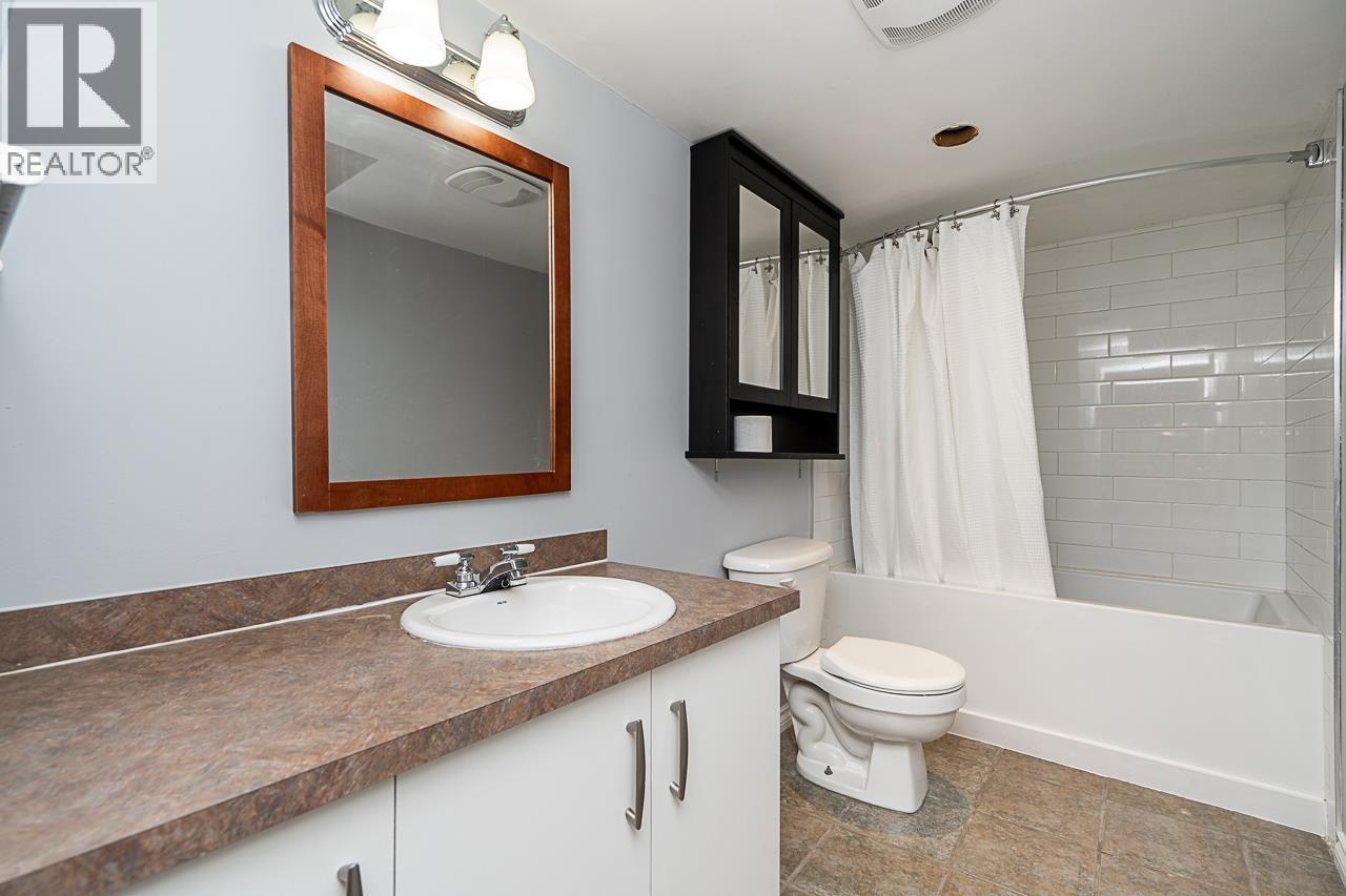 3676 Inverness Street, Port Coquitlam, British Columbia  V3B 3B4 - Photo 31 - R3072876