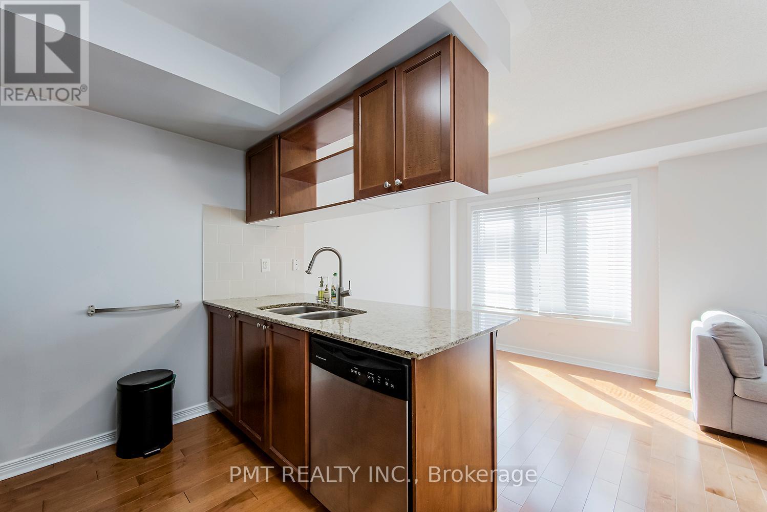 3 - 5 Frances Loring Lane, Toronto, Ontario  M4M 3E8 - Photo 5 - E12722616