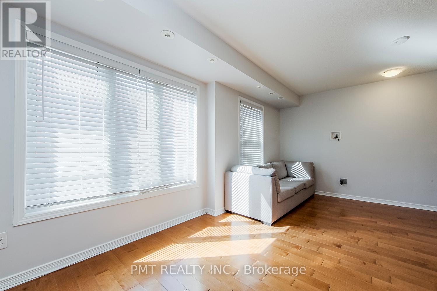 3 - 5 Frances Loring Lane, Toronto, Ontario  M4M 3E8 - Photo 9 - E12722616