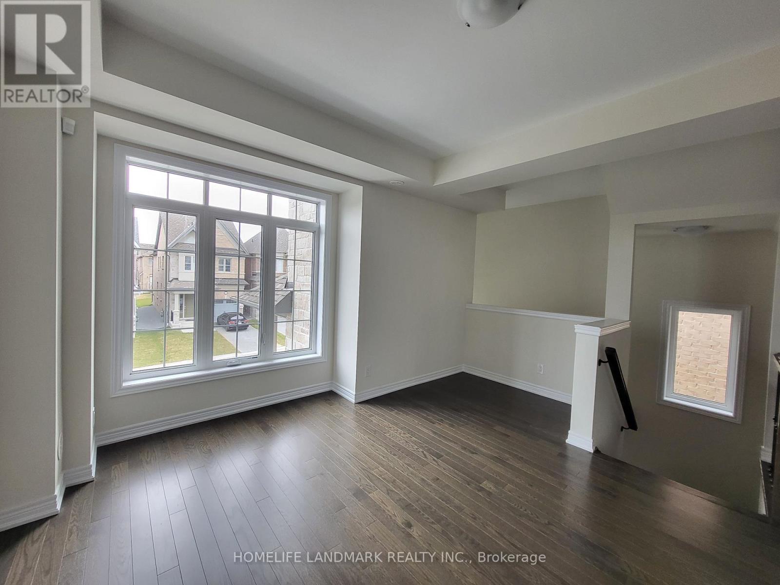 33 Gillivary Drive, Whitby, Ontario  L1P 2A9 - Photo 2 - E12722654