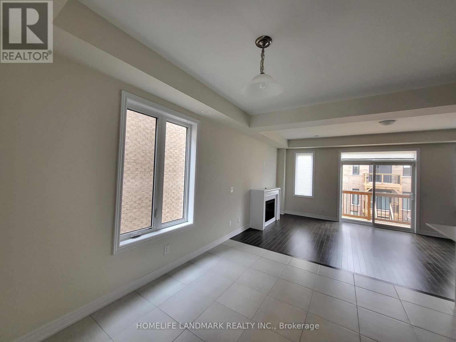 33 Gillivary Drive, Whitby, Ontario  L1P 2A9 - Photo 3 - E12722654