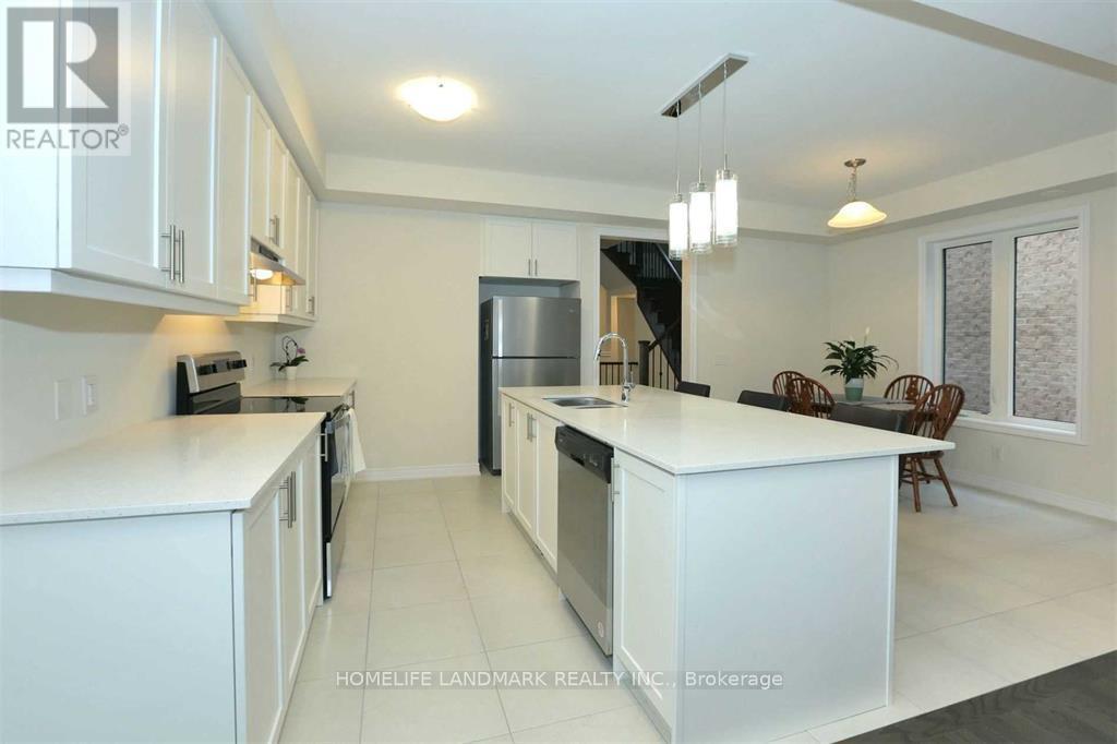 33 Gillivary Drive, Whitby, Ontario  L1P 2A9 - Photo 8 - E12722654