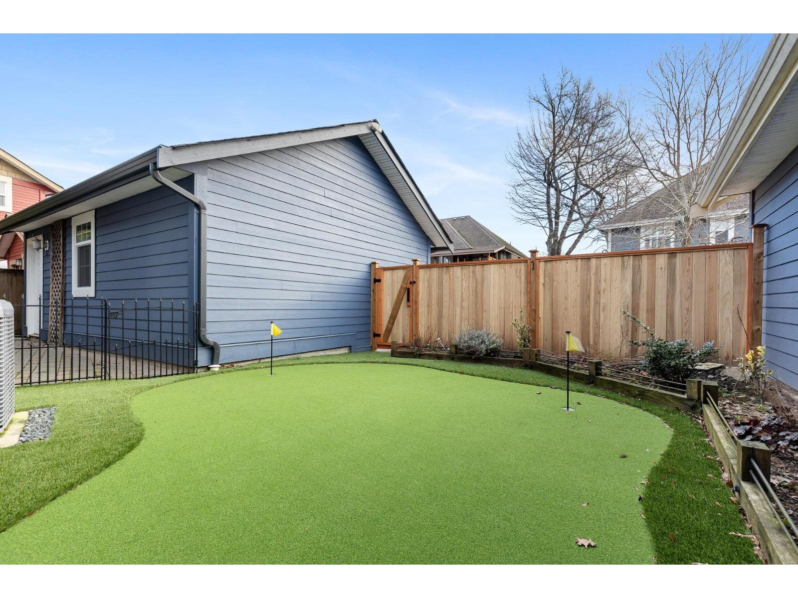 5870 Cheamview Crescent, Garrison Crossing, Chilliwack, British Columbia  V2R 5X7 - Photo 39 - R3082287