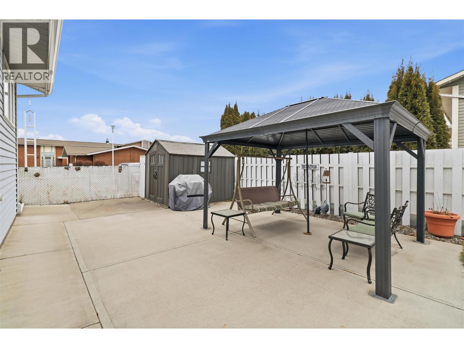 2195 Parkcrest Avenue, Kamloops, British Columbia  V2B 4X9 - Photo 37 - 10373316