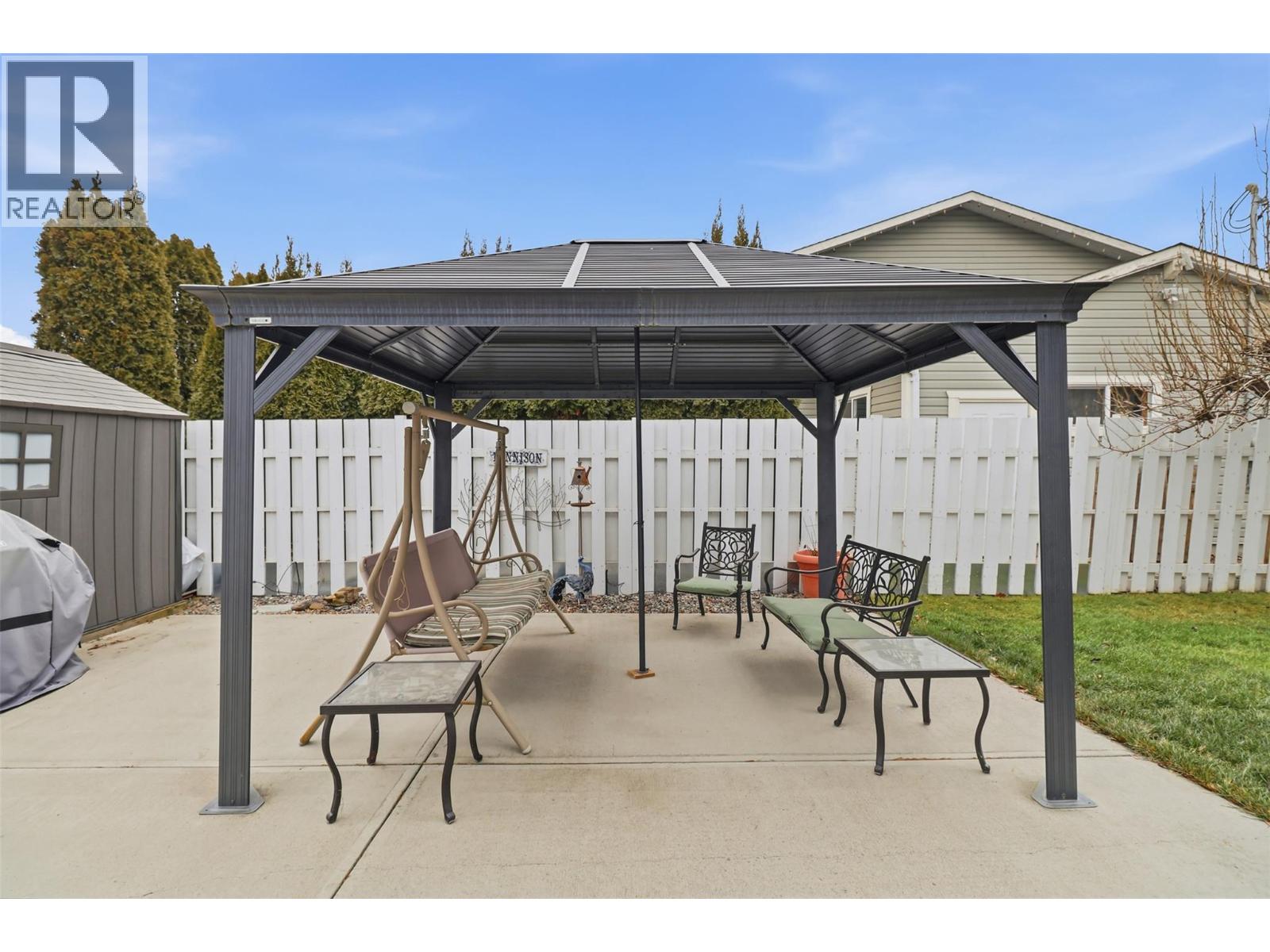 2195 Parkcrest Avenue, Kamloops, British Columbia  V2B 4X9 - Photo 38 - 10373316