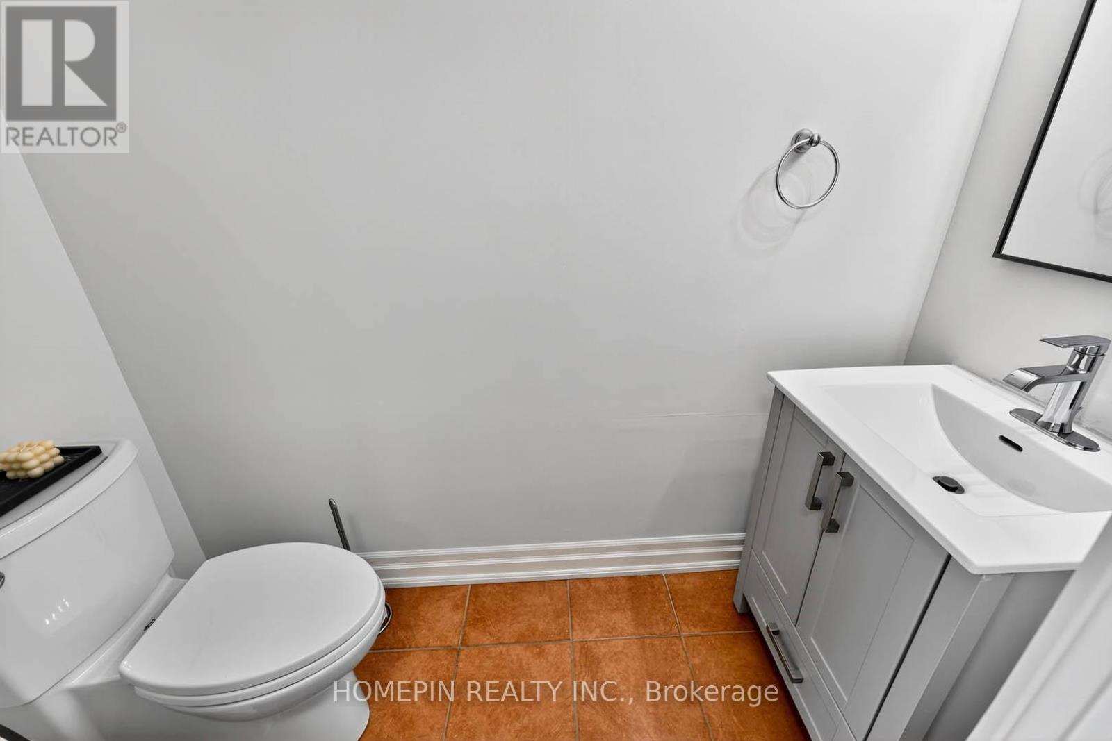 1103 - 39 Oneida Crescent, Richmond Hill, Ontario  L4B 4T9 - Photo 9 - N12722640