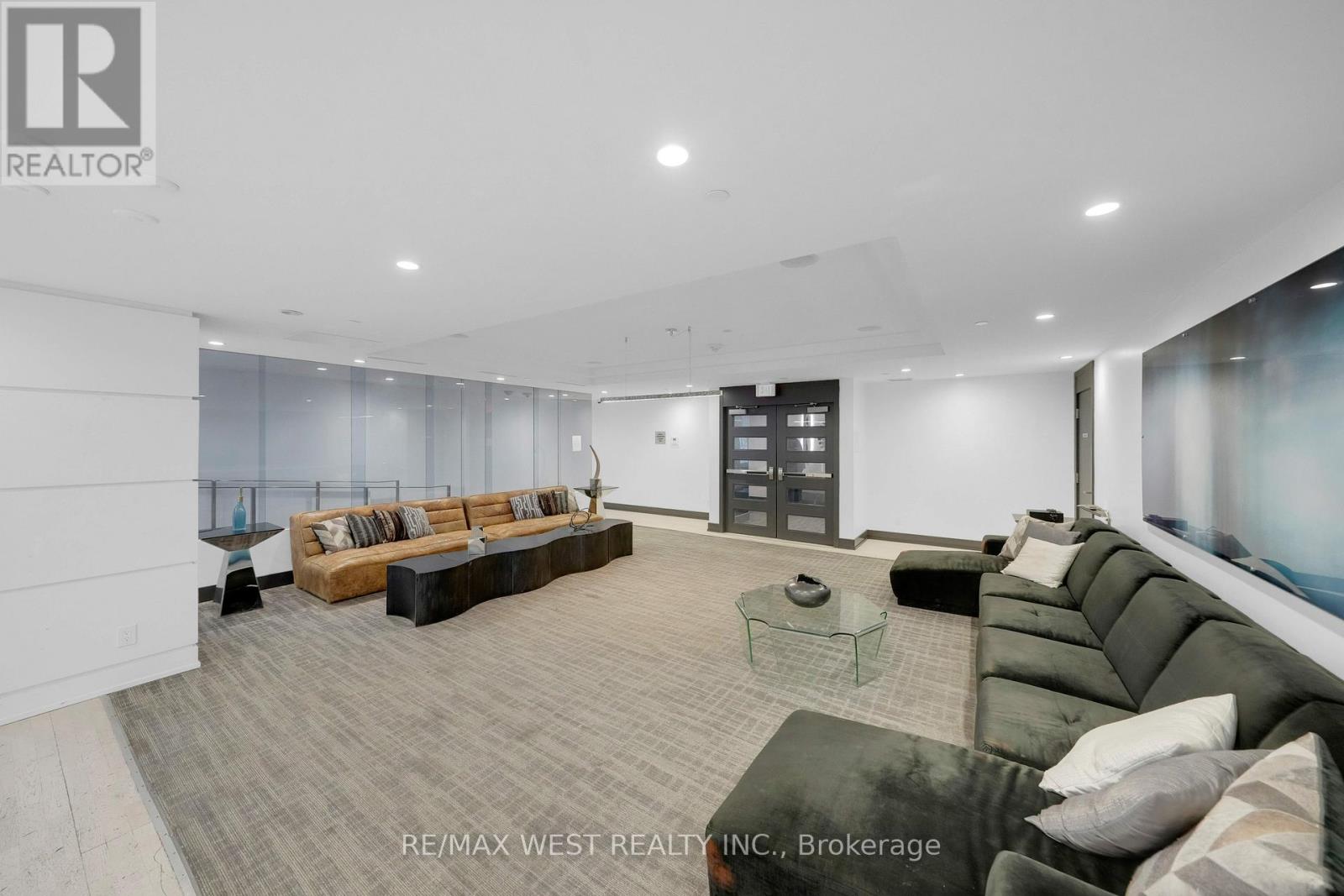 1117 - 9471 Yonge Street, Richmond Hill, Ontario  L4C 1V4 - Photo 25 - N12722642