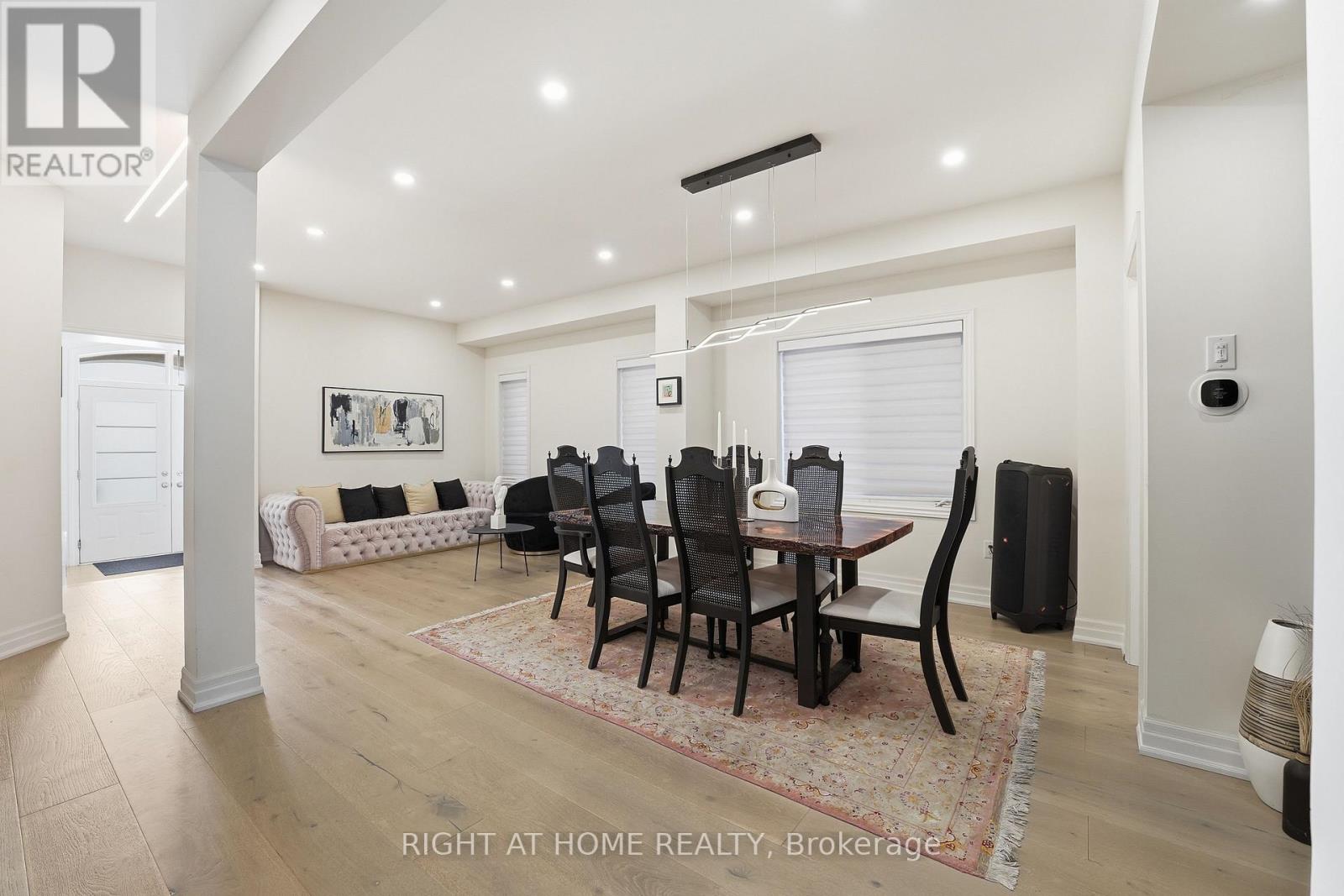 58 Charles White Court, East Gwillimbury, Ontario  L9N 0T7 - Photo 10 - N12722680