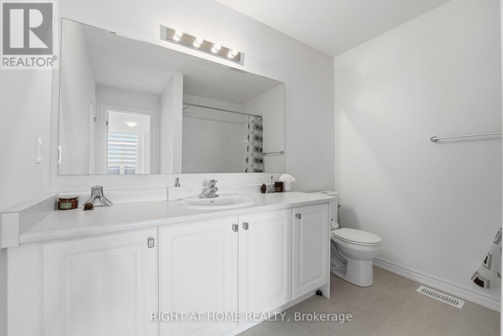 58 Charles White Court, East Gwillimbury, Ontario  L9N 0T7 - Photo 23 - N12722680