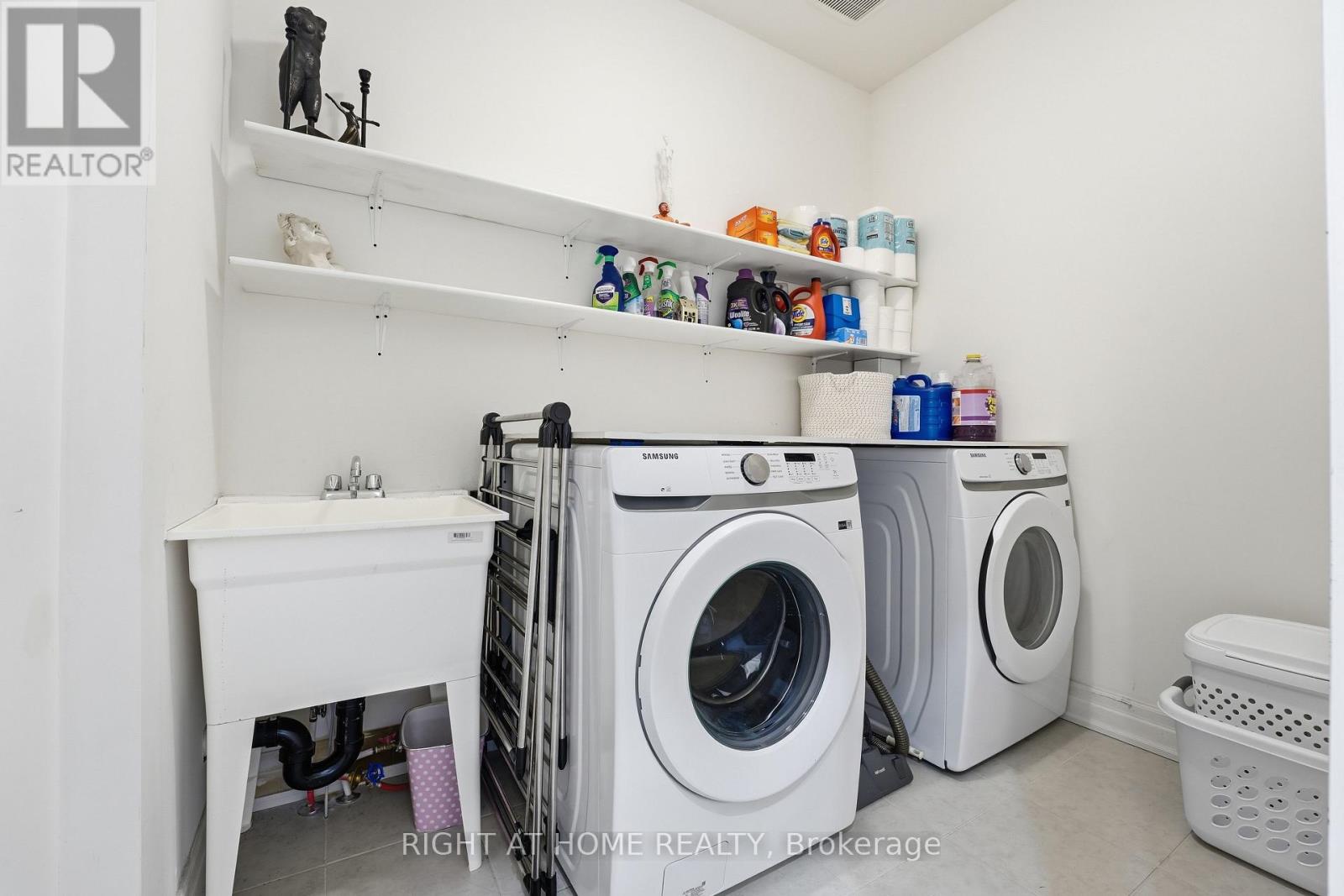 58 Charles White Court, East Gwillimbury, Ontario  L9N 0T7 - Photo 35 - N12722680