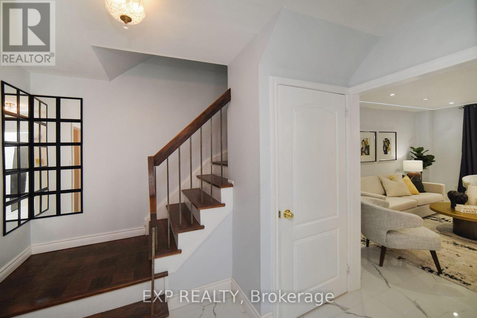 144 Snowshoe Crescent, Markham, Ontario  L3T 4M9 - Photo 5 - N12722698