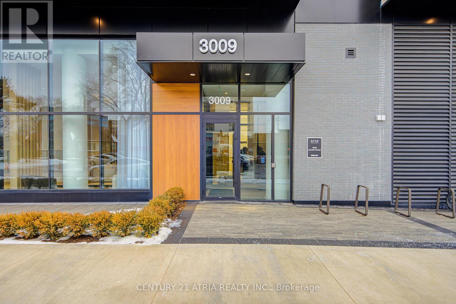 1418 - 3009 Novar Road, Mississauga, Ontario  L5B 0P9 - Photo 2 - W12722602