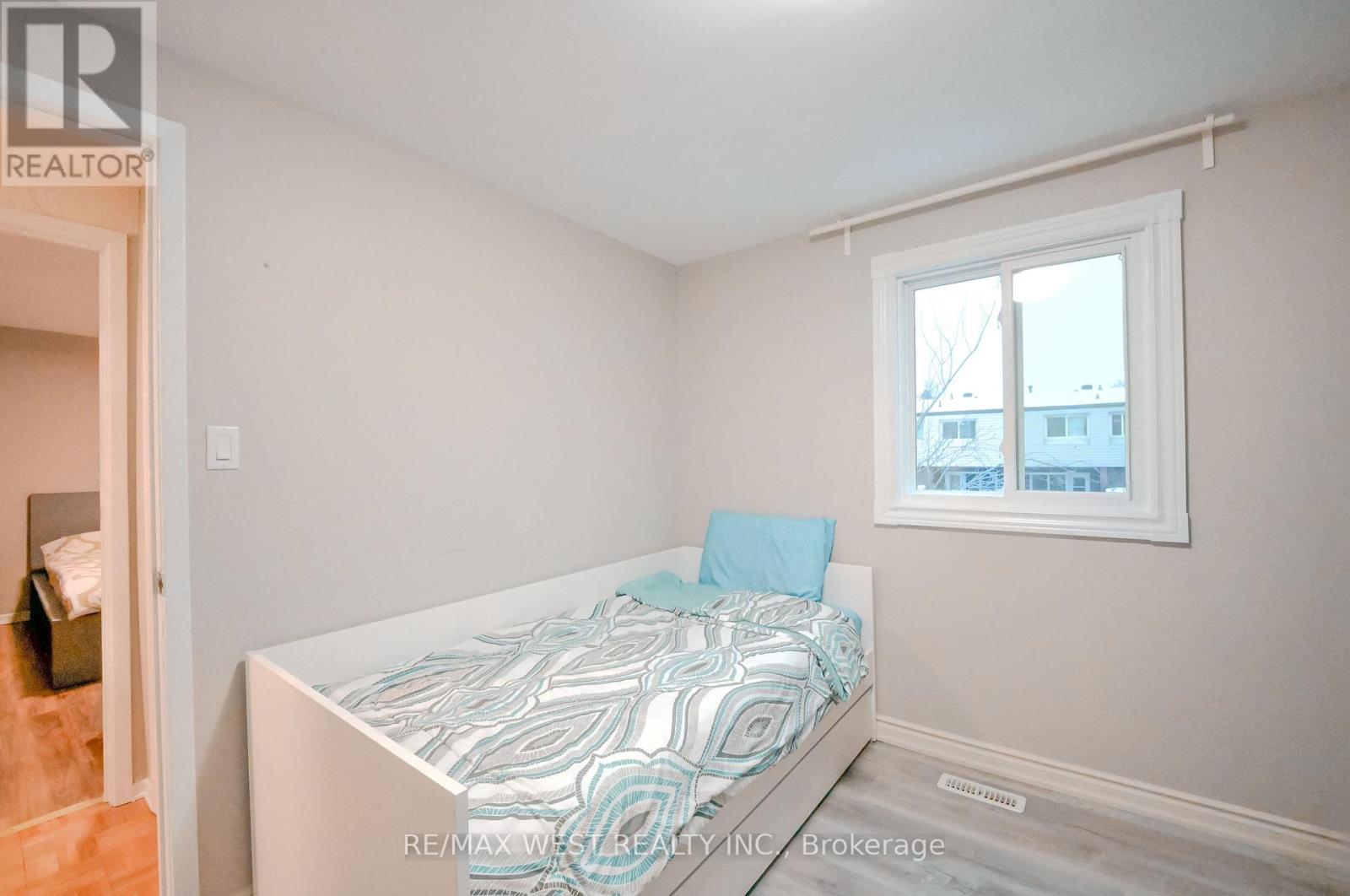 159 - 3175 Kirwin Avenue, Mississauga, Ontario  L5A 3M4 - Photo 27 - W12722692