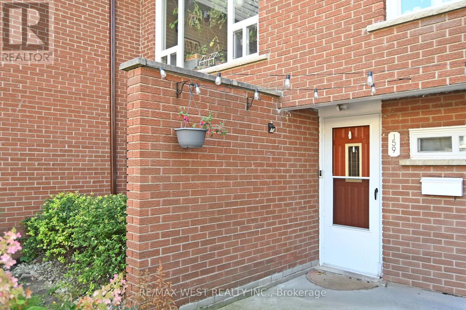 159 - 3175 Kirwin Avenue, Mississauga, Ontario  L5A 3M4 - Photo 4 - W12722692