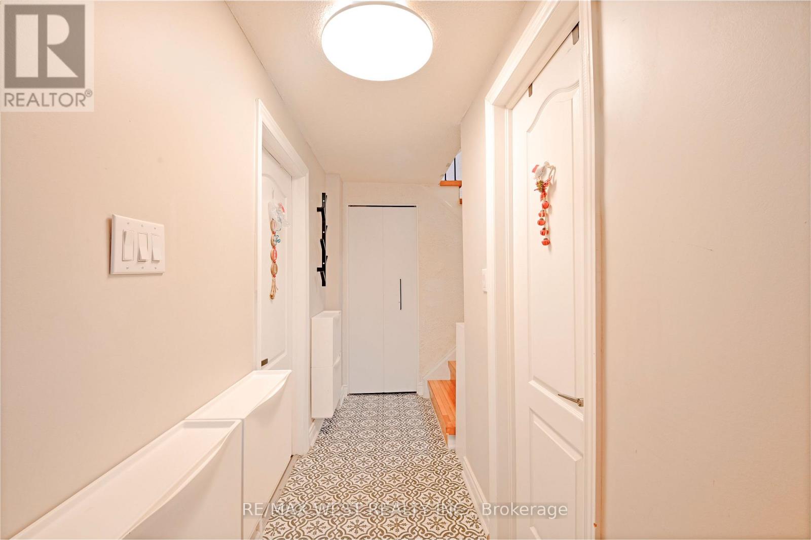 159 - 3175 Kirwin Avenue, Mississauga, Ontario  L5A 3M4 - Photo 7 - W12722692