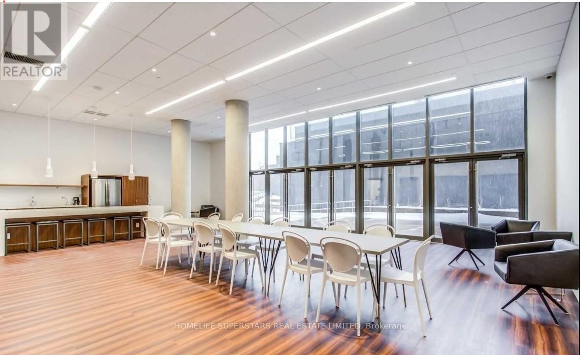 1004 - 160 Flemington Road, Toronto, Ontario  M6A 1N6 - Photo 9 - W12722700