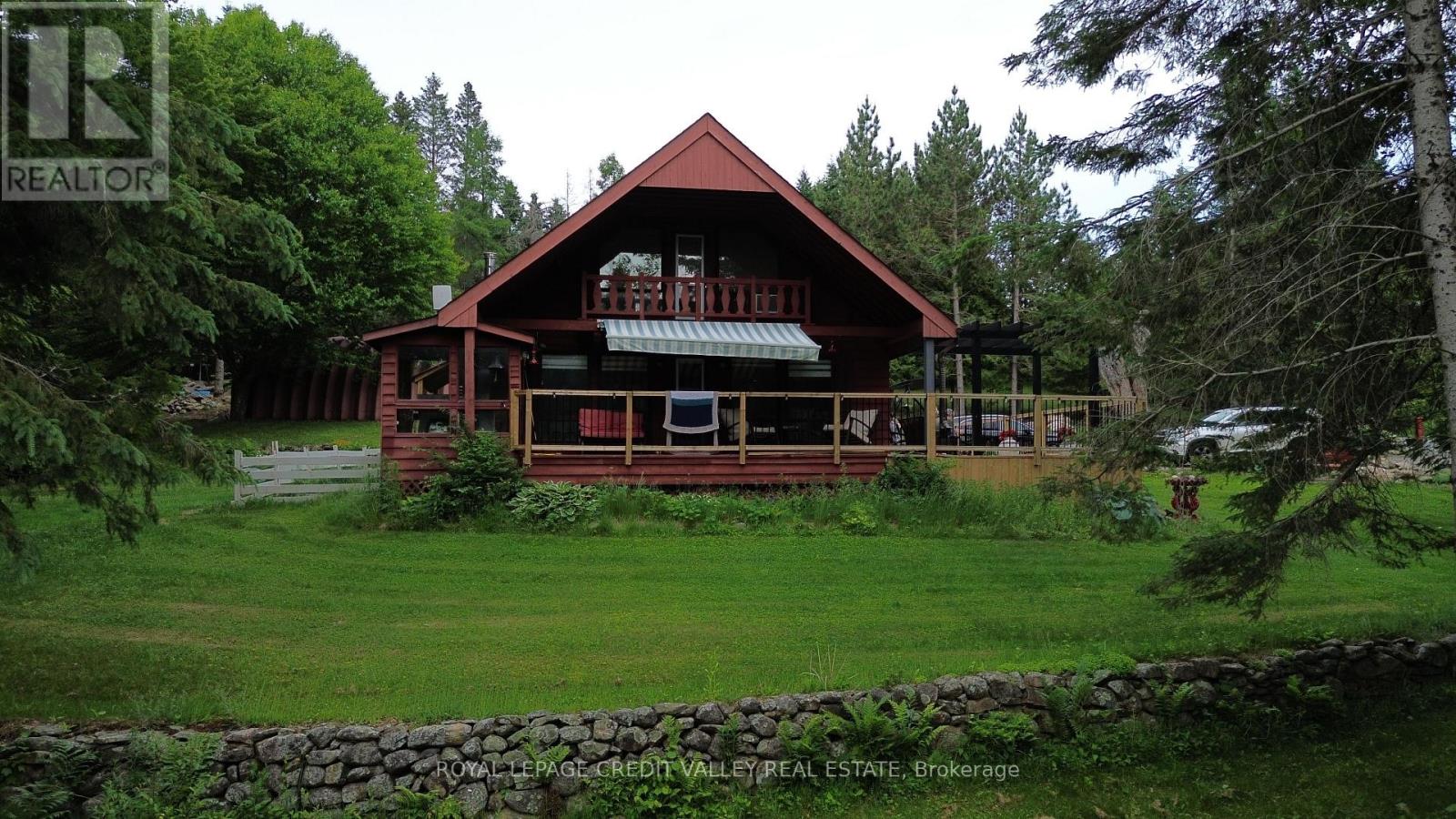 992 SOUTH BAPTISTE LAKE ROAD, Hastings Highlands, Ontario