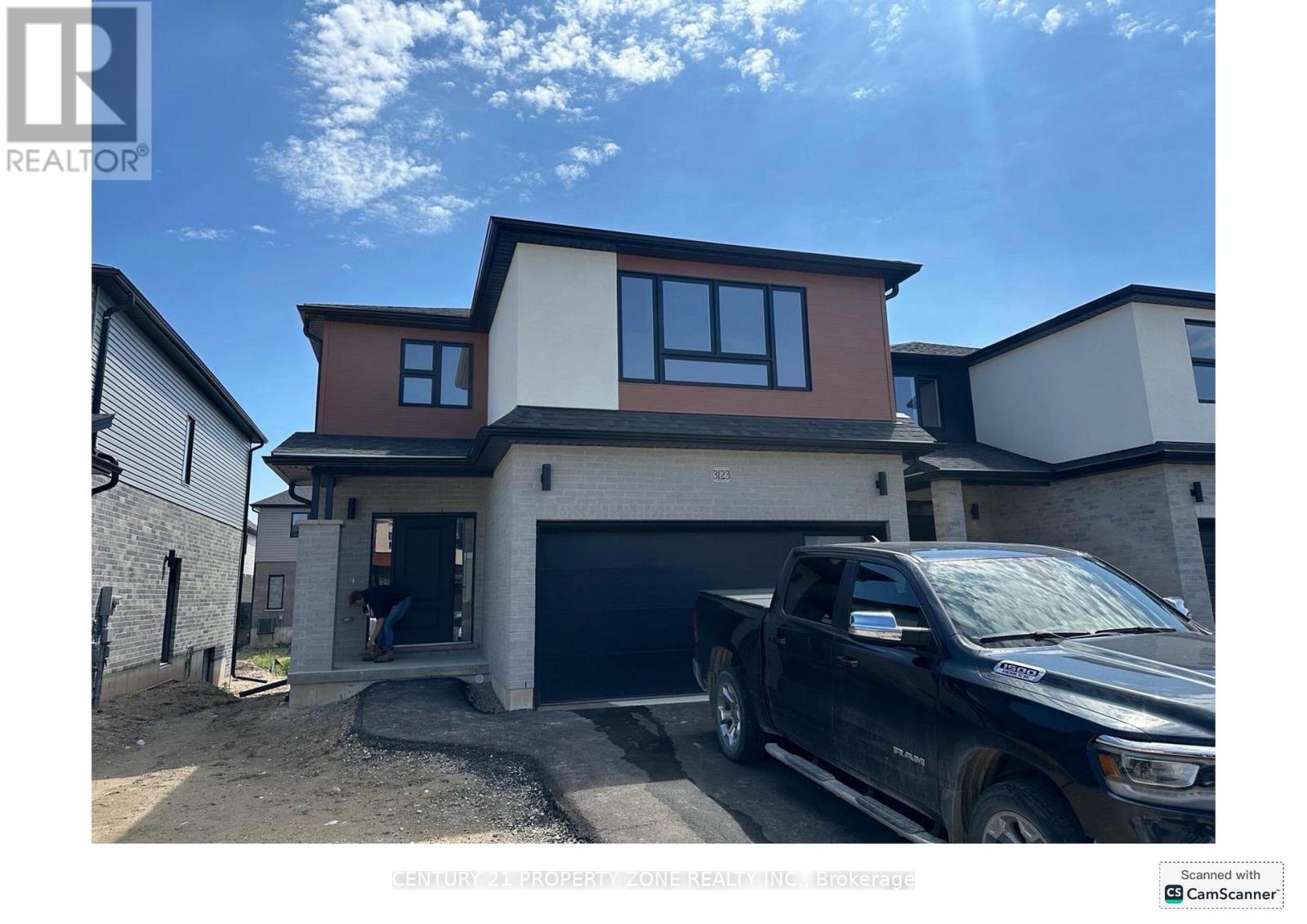 3123 TURNER CRESCENT, London South, Ontario