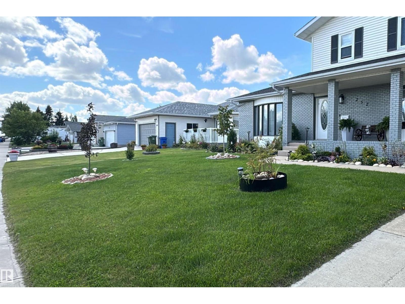 252 Parkside Dr, Wetaskiwin, Alberta  T9A 3K2 - Photo 3 - E4470817