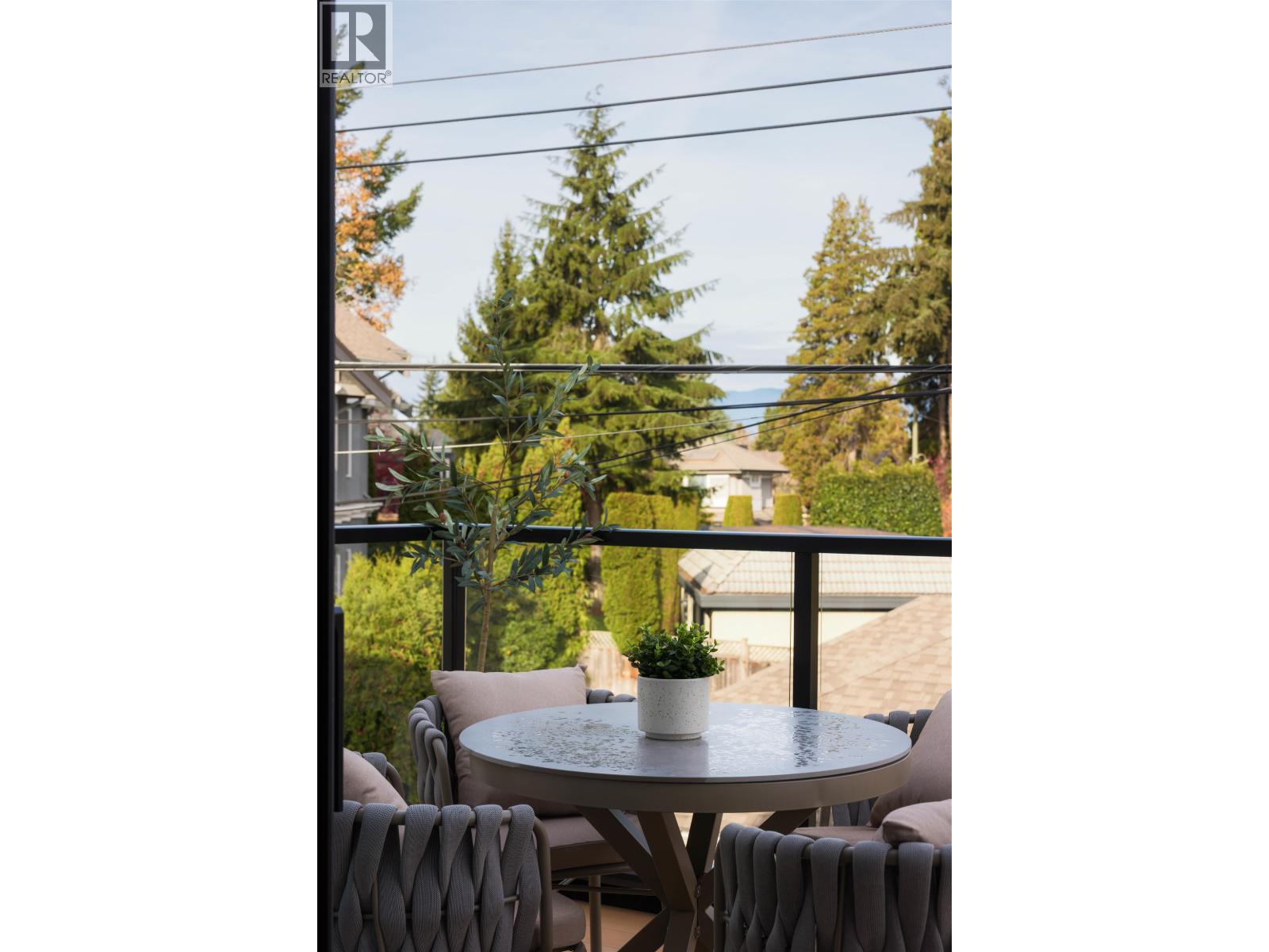 1181 33rd Avenue, Vancouver, British Columbia  V0V 0V0 - Photo 38 - R3082243