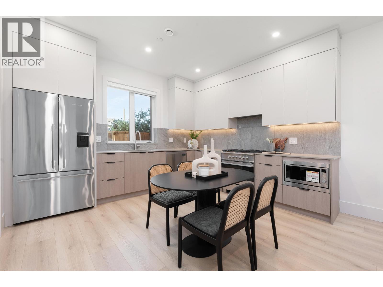 323 N Kamloops Street, Vancouver, British Columbia V5K 0A9 - Photo 3 - R3082368