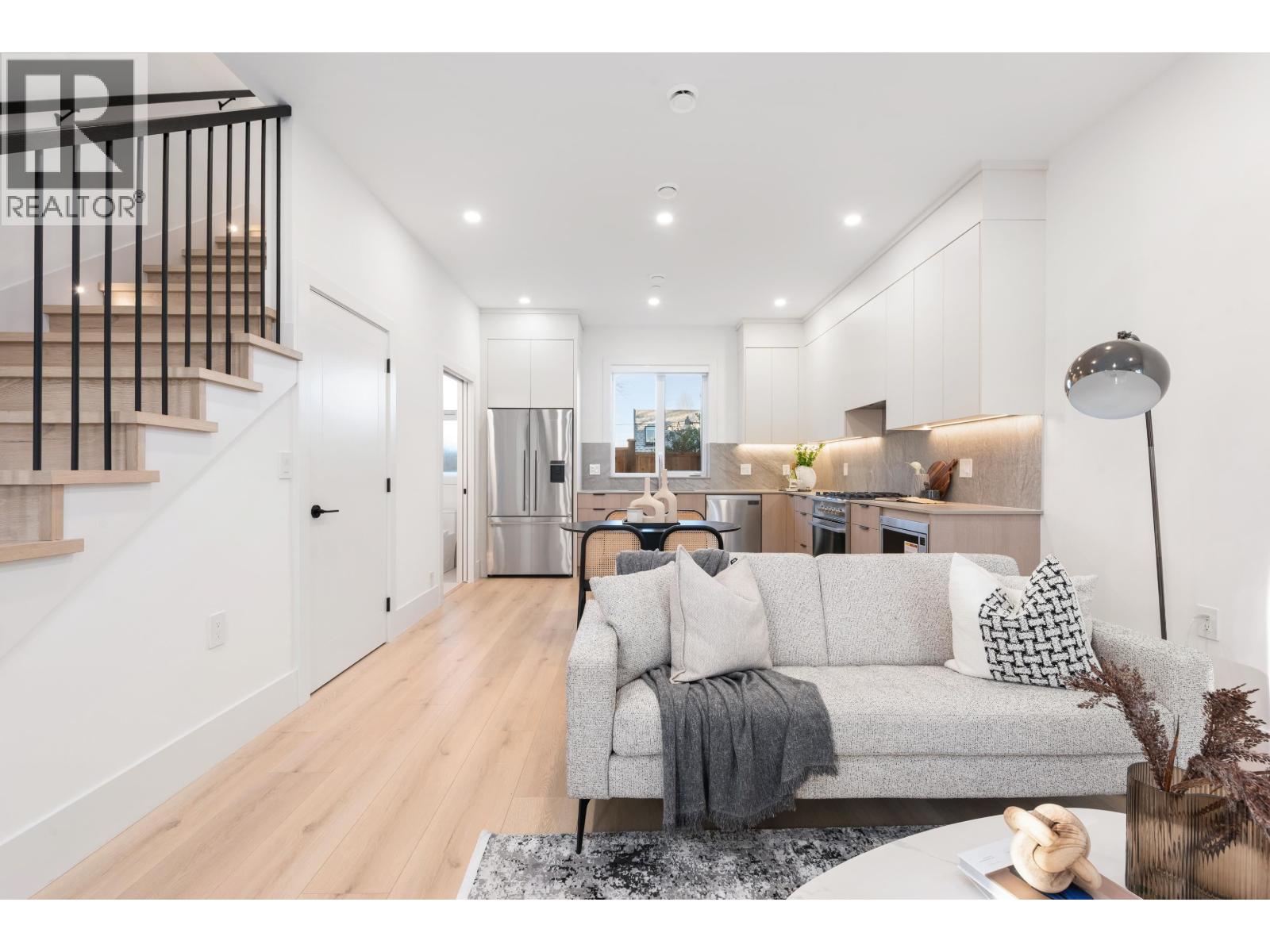 323 N Kamloops Street, Vancouver, British Columbia V5K 0A9 - Photo 9 - R3082368