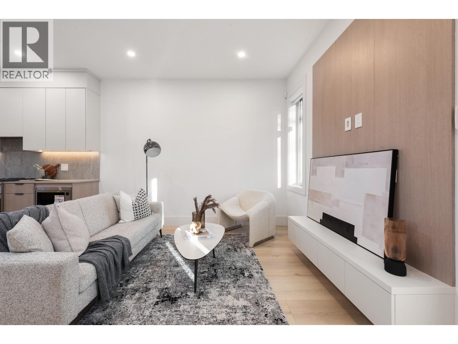 323 N Kamloops Street, Vancouver, British Columbia V5K 0A9 - Photo 8 - R3082368