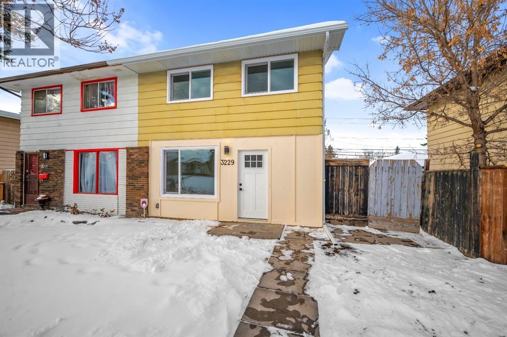 3229 Doverville Crescent Se, Calgary, Alberta  T2B 1T9 - Photo 1 - A2278633