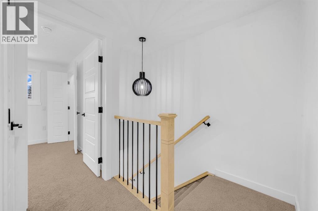 3229 Doverville Crescent Se, Calgary, Alberta  T2B 1T9 - Photo 14 - A2278633