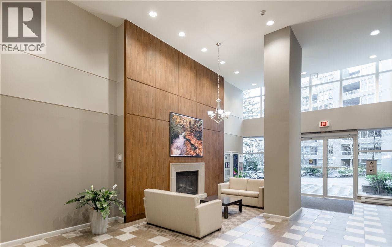 305 9232 University Crescent, Burnaby, British Columbia  V5A 0A3 - Photo 3 - R3082335