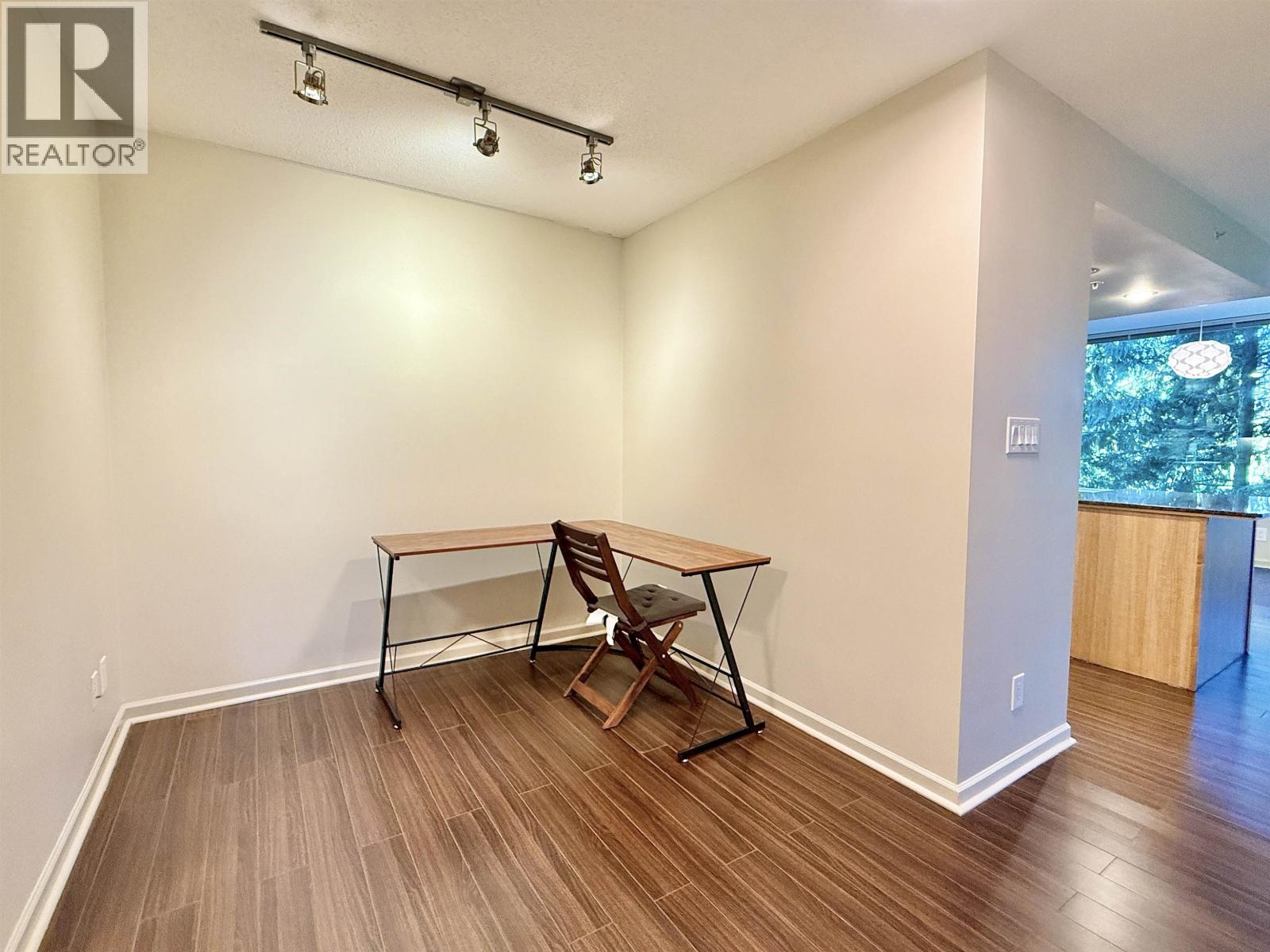 305 9232 University Crescent, Burnaby, British Columbia  V5A 0A3 - Photo 13 - R3082335