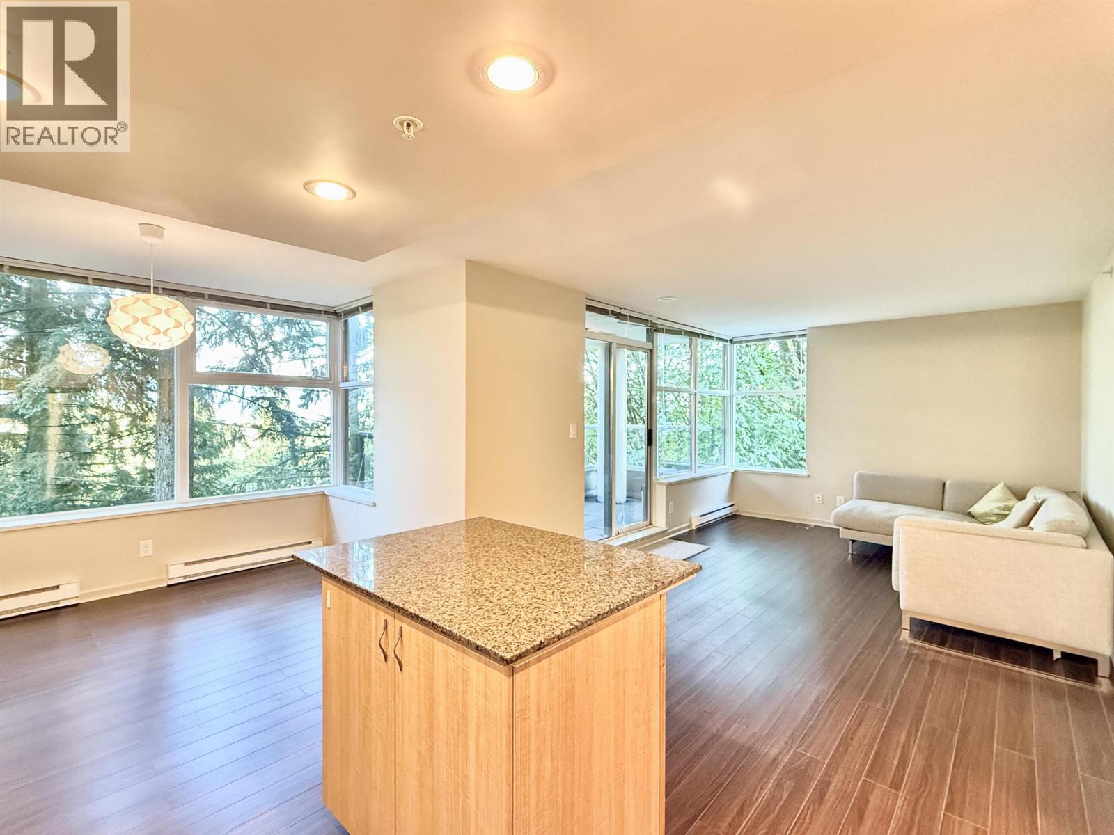 305 9232 University Crescent, Burnaby, British Columbia  V5A 0A3 - Photo 9 - R3082335