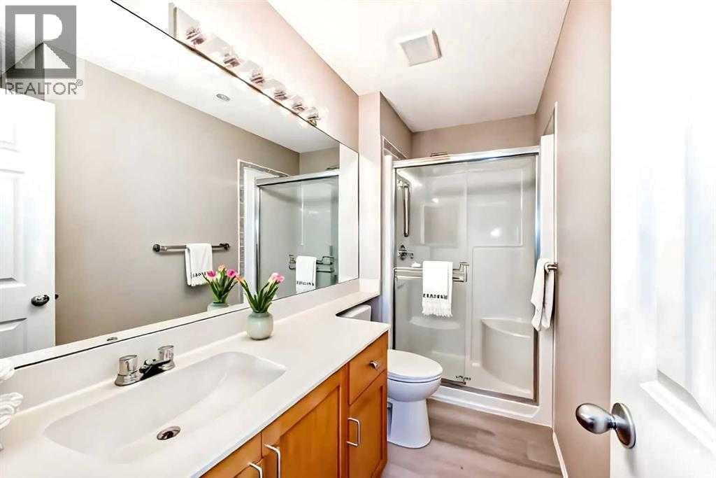 677 Regal Park Ne, Calgary, Alberta  T2E 0S6 - Photo 11 - A2279124