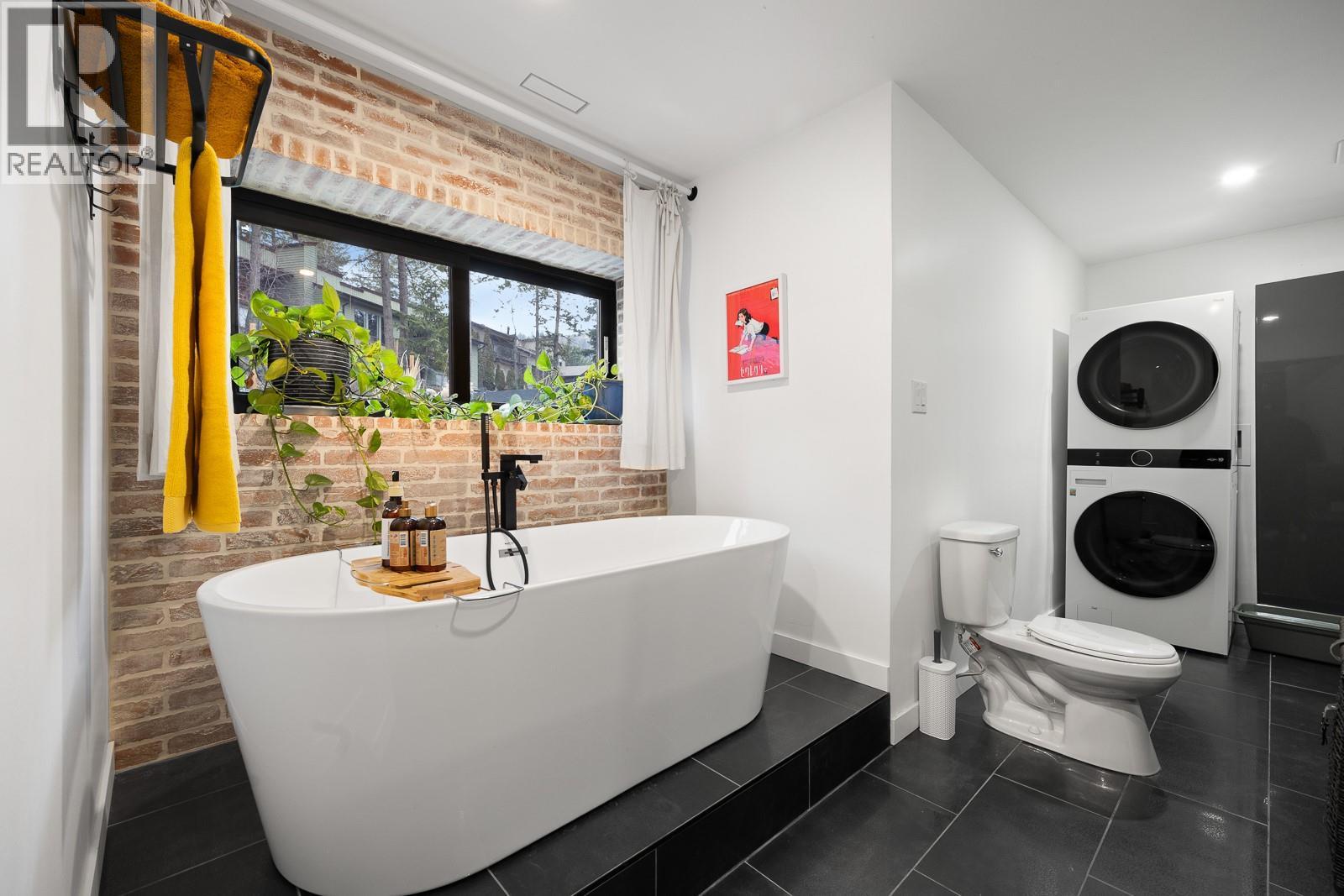 1632 Griffiths Place, West Kelowna, British Columbia  V1Z 2T7 - Photo 28 - 10372806