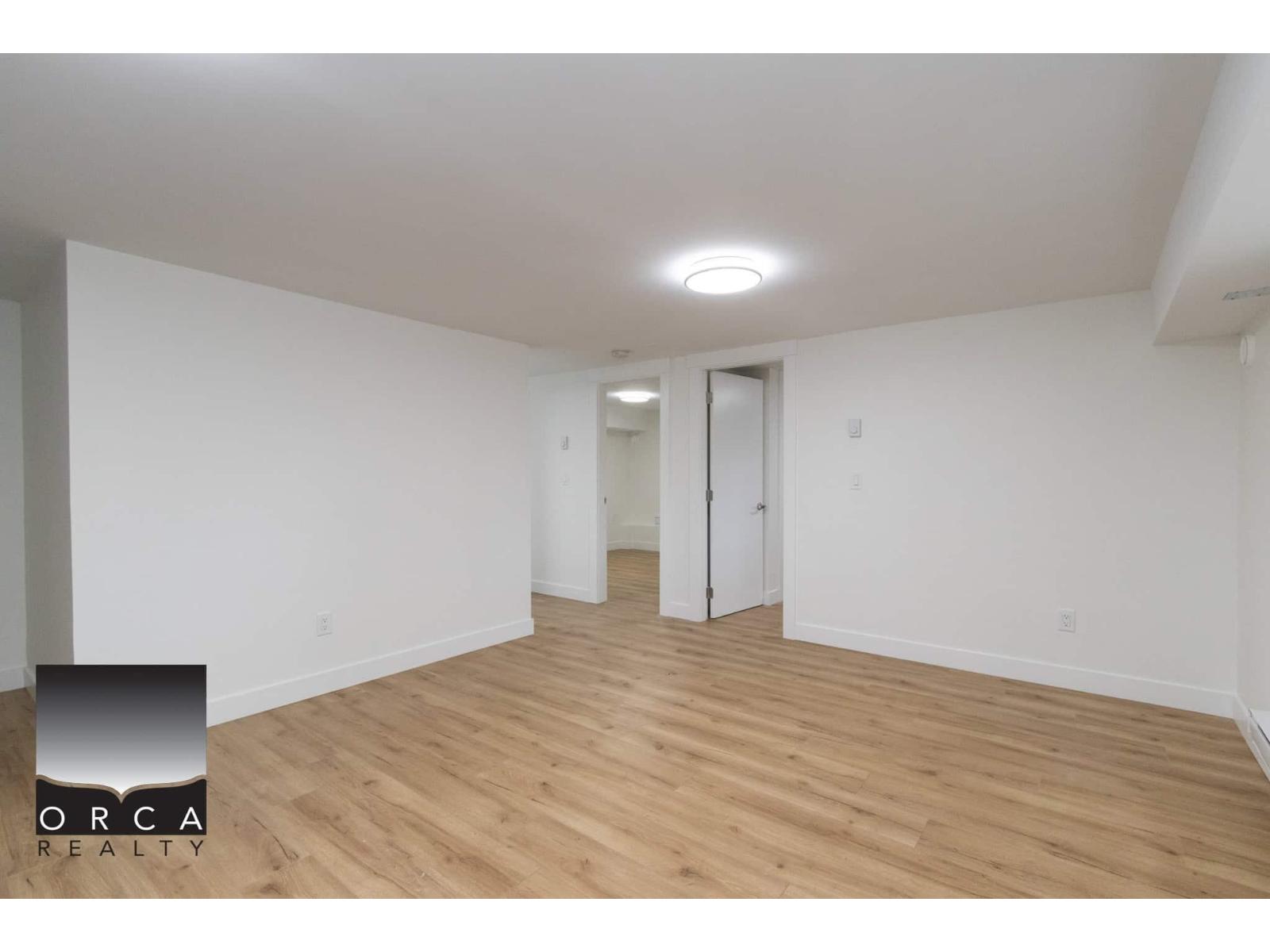 Basement 15008 88 A Avenue Street, Surrey, British Columbia  V3R 6W9 - Photo 9 - R3082458