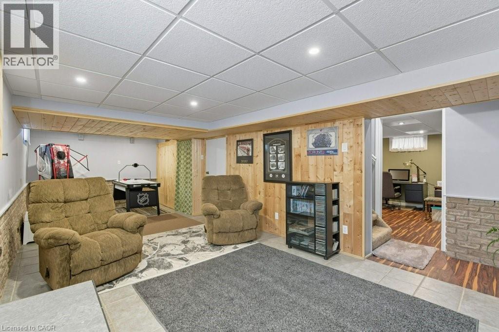 478 East 37th Street, Hamilton, Ontario L8V 4B9 - Photo 29 - 40757456