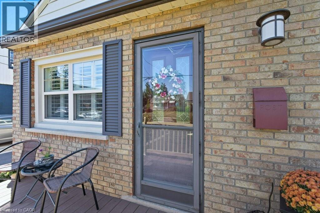 478 East 37th Street, Hamilton, Ontario L8V 4B9 - Photo 4 - 40757456
