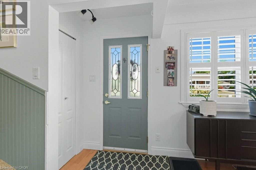 478 East 37th Street, Hamilton, Ontario L8V 4B9 - Photo 5 - 40757456