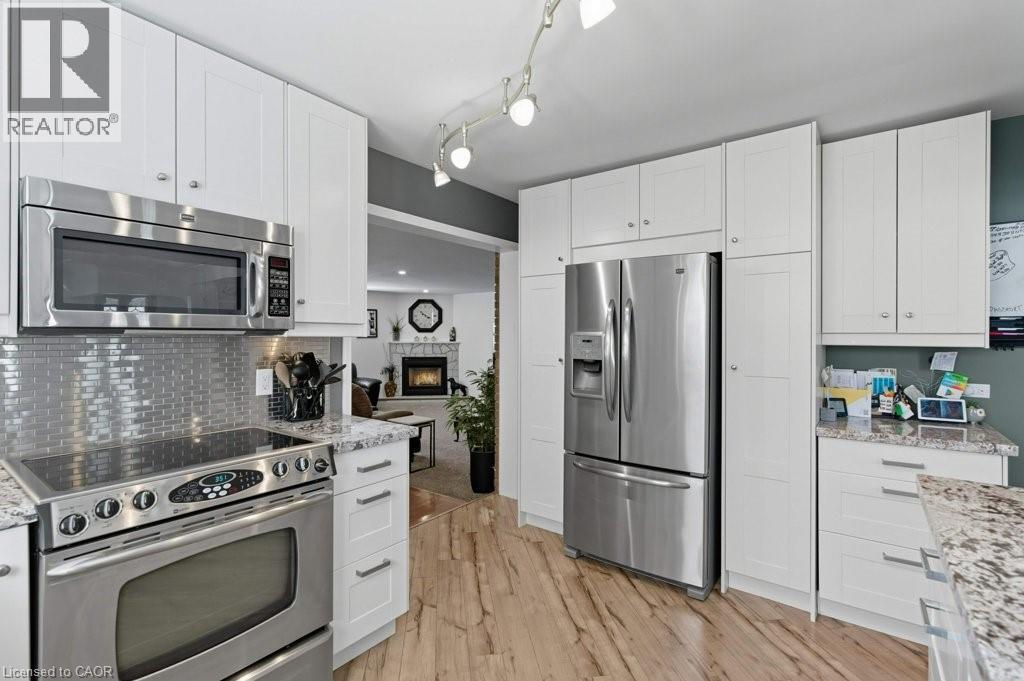 478 East 37th Street, Hamilton, Ontario L8V 4B9 - Photo 14 - 40757456