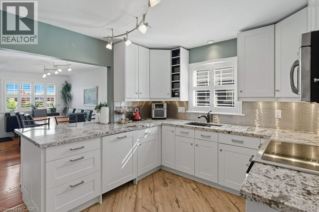 478 East 37th Street, Hamilton, Ontario L8V 4B9 - Photo 12 - 40757456