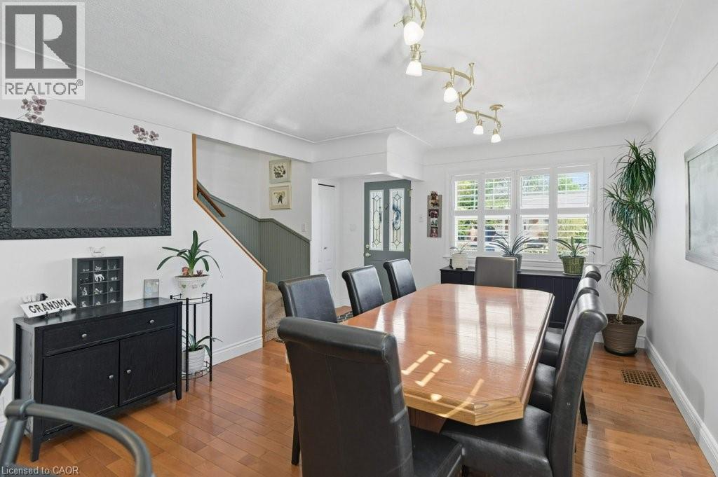 478 East 37th Street, Hamilton, Ontario L8V 4B9 - Photo 9 - 40757456