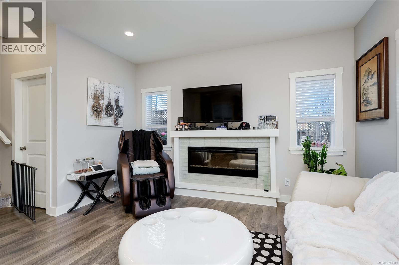 1326 Bombardier Cres, Langford, British Columbia  V9B 0R2 - Photo 2 - 1023989