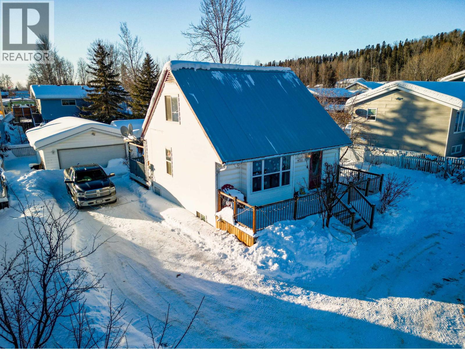 4711 SPRUCE AVENUE, Fort Nelson, British Columbia