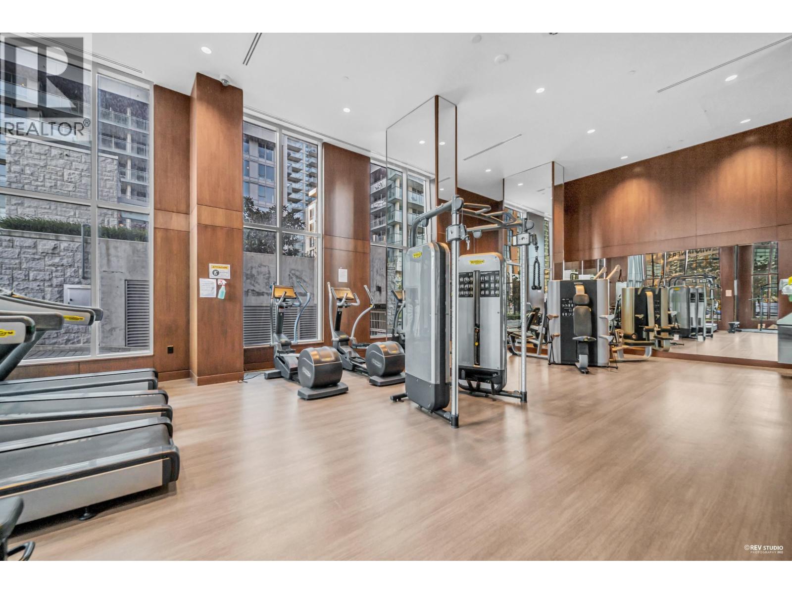 Listing Picture 27 of 32 : 2208 455 SW MARINE DRIVE, Vancouver / 溫哥華 - 魯藝地產 Yvonne Lu Group - MLS Medallion Club Member