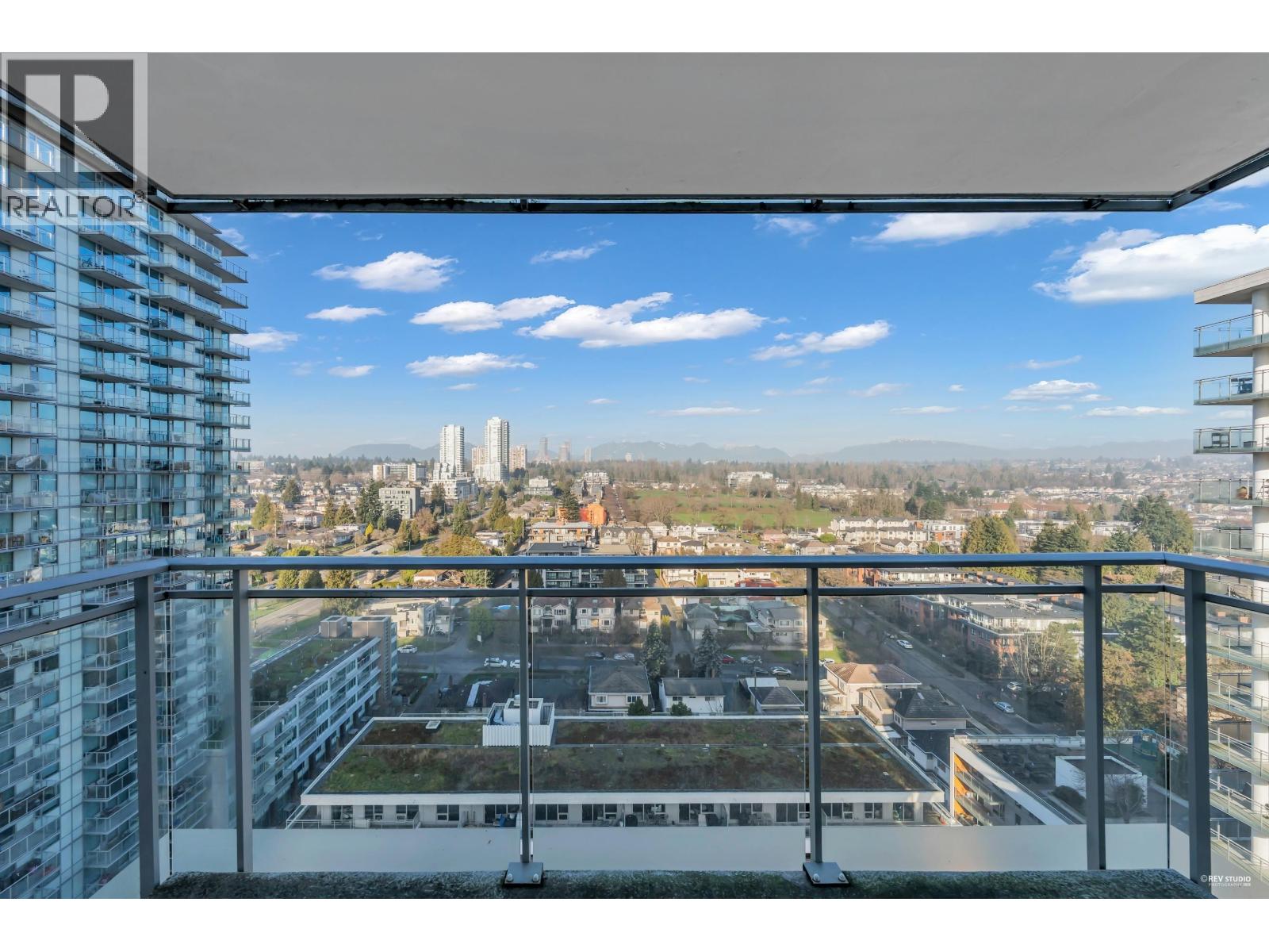 Listing Picture 22 of 32 : 2208 455 SW MARINE DRIVE, Vancouver / 溫哥華 - 魯藝地產 Yvonne Lu Group - MLS Medallion Club Member