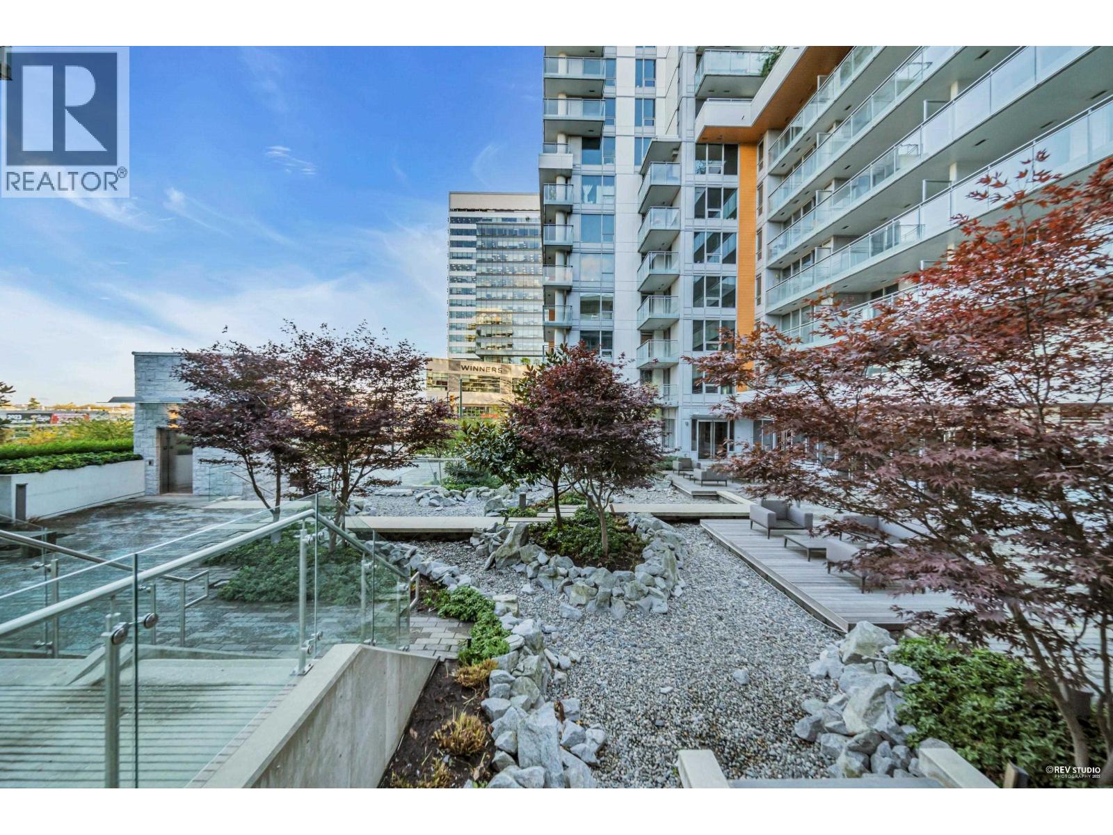 Listing Picture 30 of 32 : 2208 455 SW MARINE DRIVE, Vancouver / 溫哥華 - 魯藝地產 Yvonne Lu Group - MLS Medallion Club Member